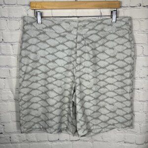 Huk Shorts Mens 34 Gray Fish Scales Performance Fishing Pursuit H20002324